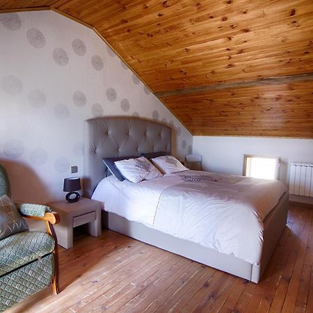 Chambre D'Hotes Au Chant Des Vents Thurageau Exterior photo