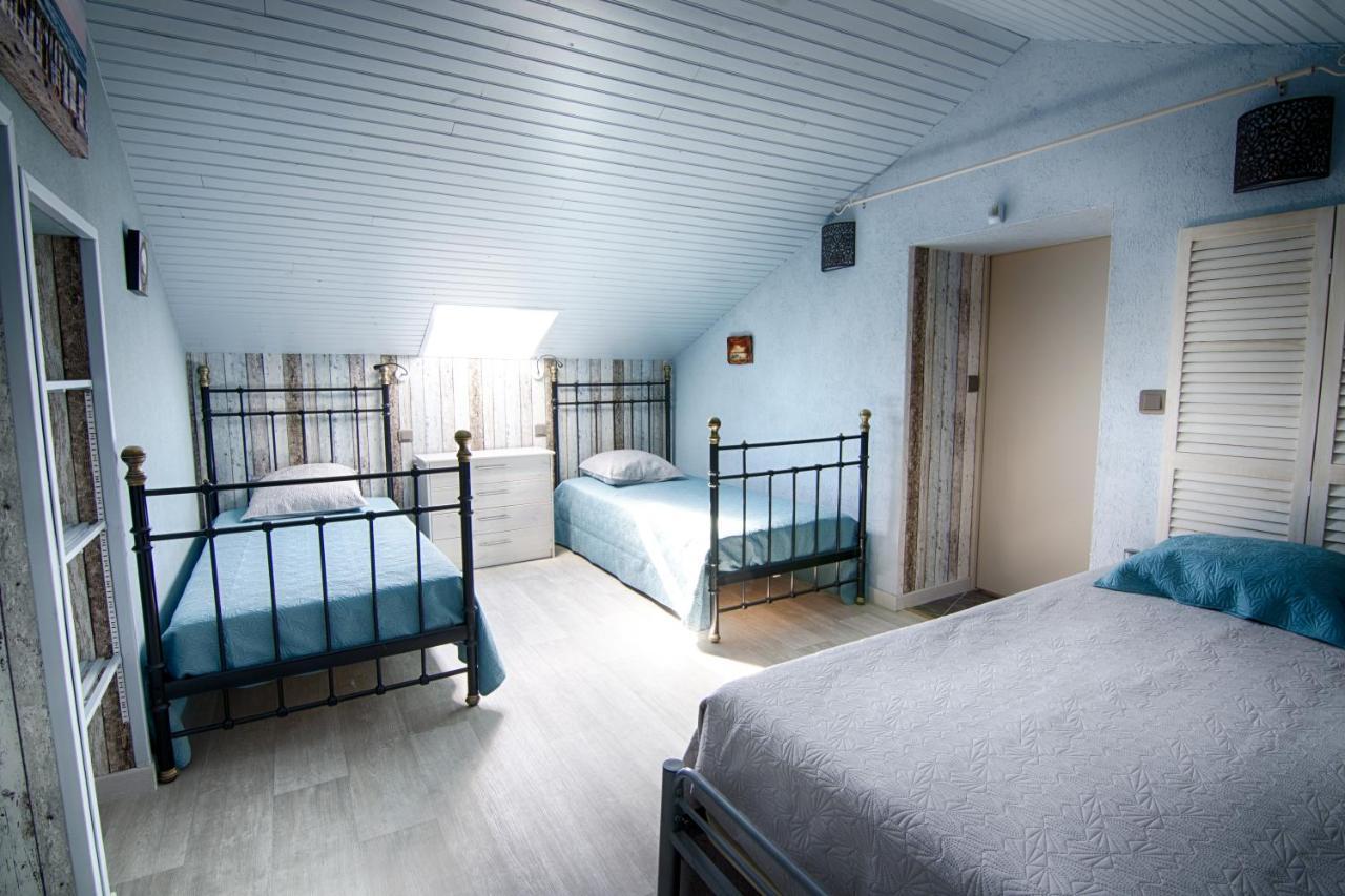 Chambre D'Hotes Au Chant Des Vents Thurageau Exterior photo